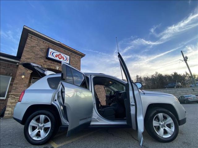 2011 Jeep Compass - Image 20