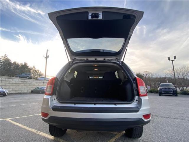 2011 Jeep Compass - Image 22