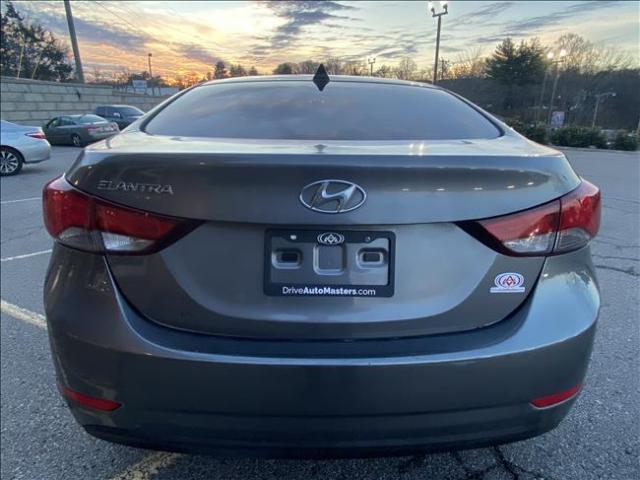 2016 Hyundai Elantra - Image 20