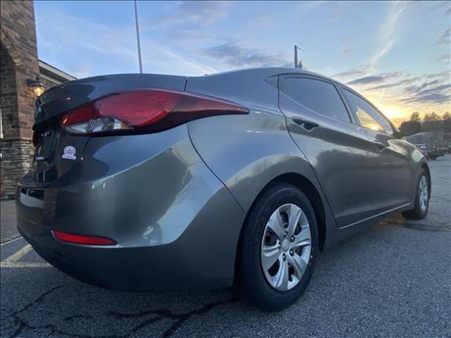 2016 Hyundai Elantra - Image 3