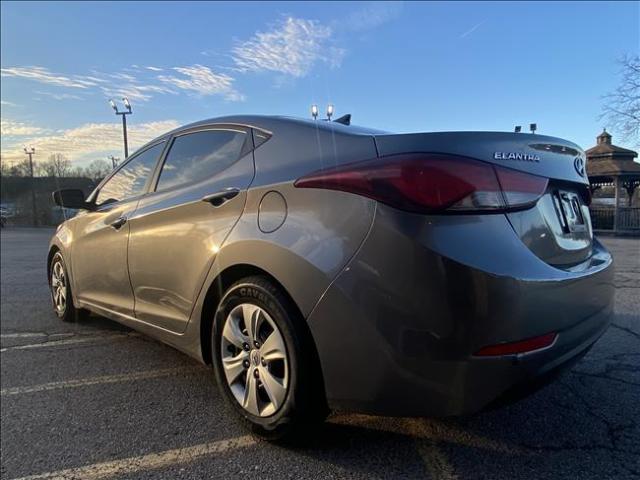 2016 Hyundai Elantra - Image 5