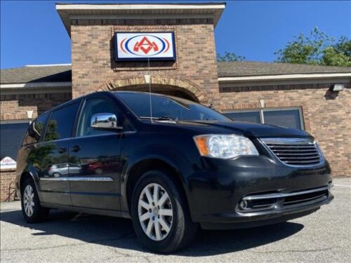 2012 Chrysler Town & Country at Auto Masters