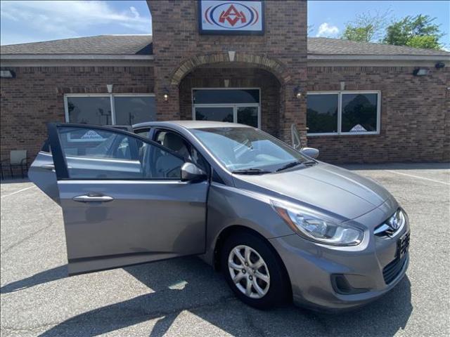 Hyundai Accent 2014 - Imagen 17