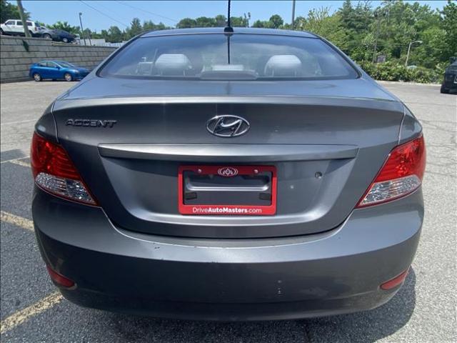 Hyundai Accent 2014 - Imagen 4