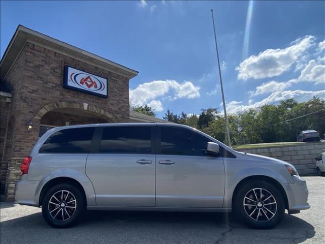 2018 Dodge Grand Caravan Passenger - Image 2