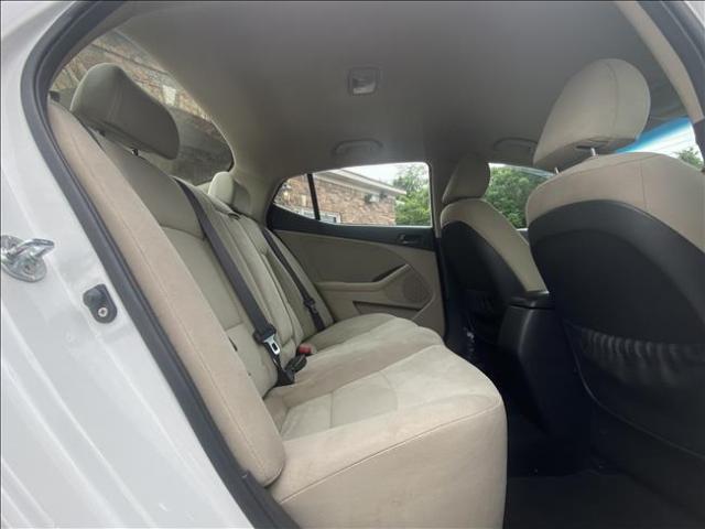 2015 Kia Optima - Image 12