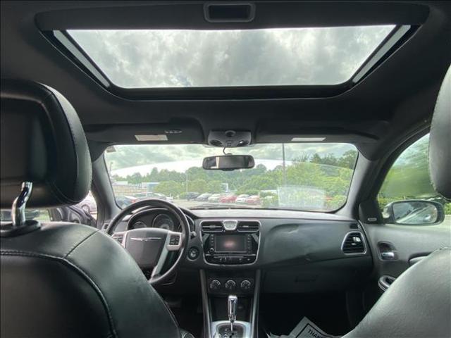 2012 Chrysler 200 - Image 12