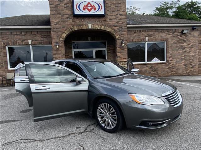 2012 Chrysler 200 - Image 19