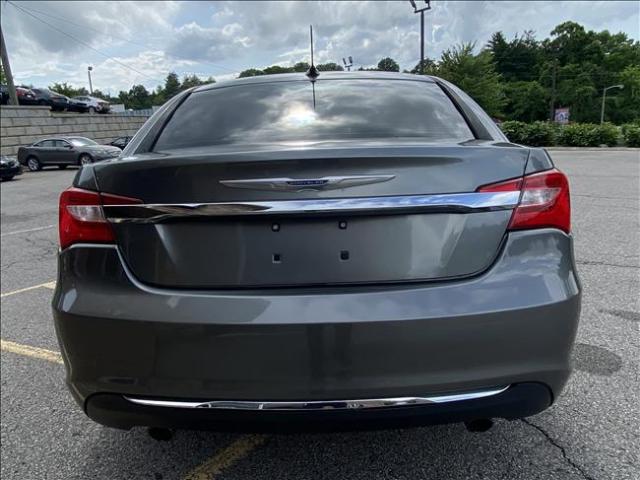2012 Chrysler 200 - Image 22