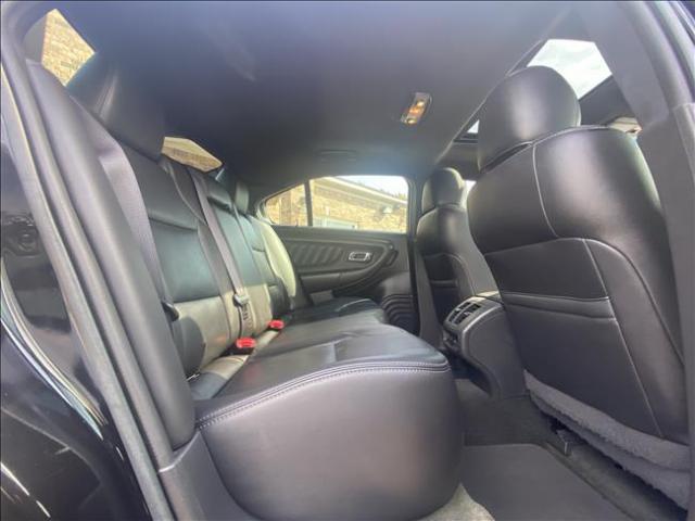 2016 Ford Taurus - Image 14