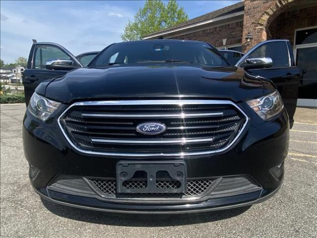 2016 Ford Taurus - Image 16