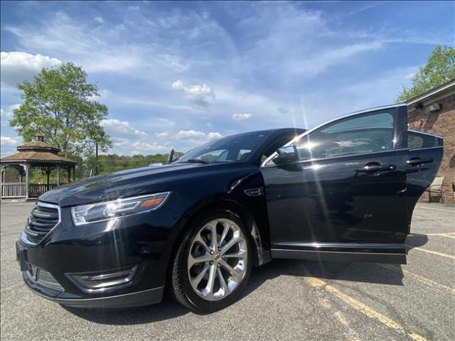 2016 Ford Taurus - Image 22