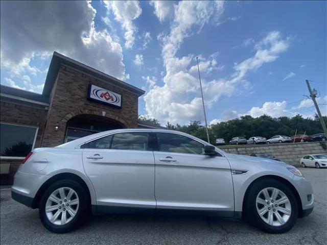 2012 Ford Taurus - Image 2