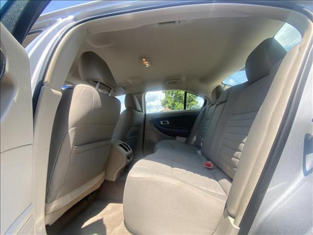 2012 Ford Taurus - Image 13