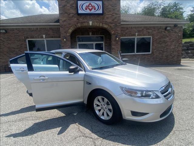 2012 Ford Taurus - Image 17