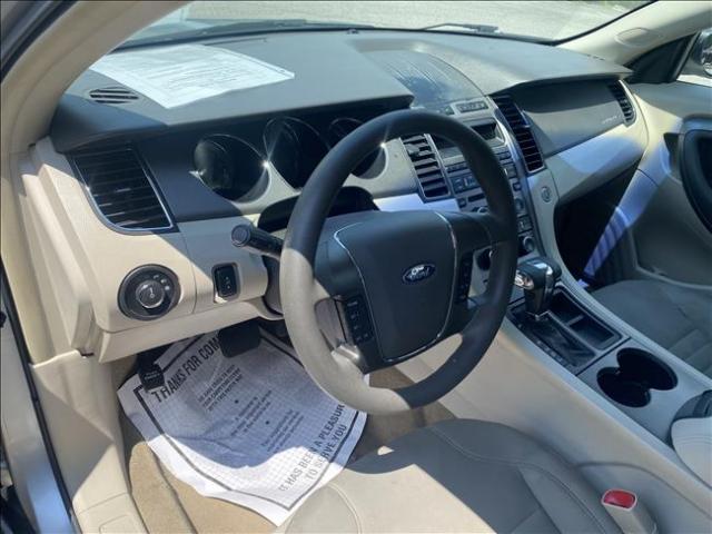 2012 Ford Taurus - Image 10