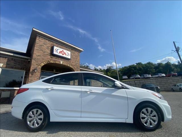 2017 Hyundai Accent - Image 2