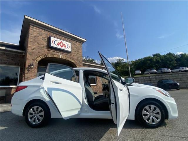 2017 Hyundai Accent - Image 18