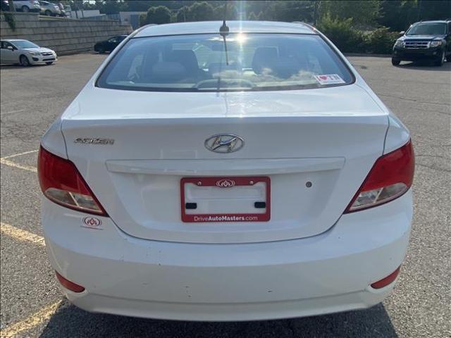 2017 Hyundai Accent - Image 4