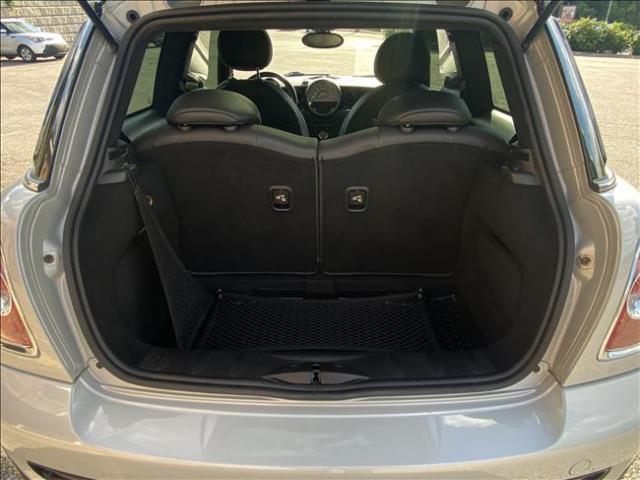 2011 MINI Hardtop - Image 18