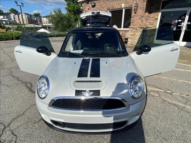 2011 MINI Hardtop - Image 19