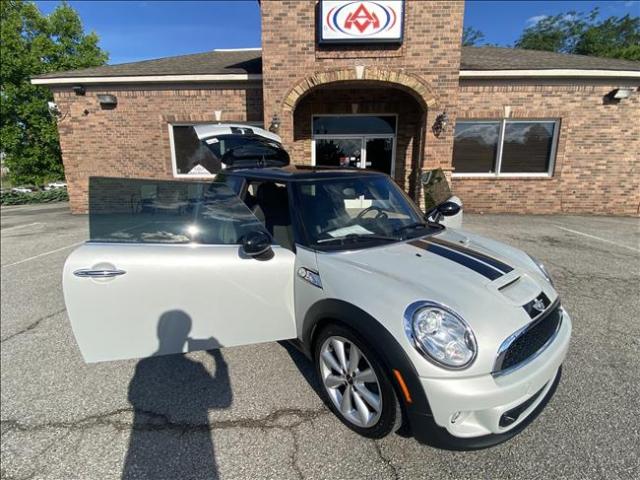 2011 MINI Hardtop - Image 20