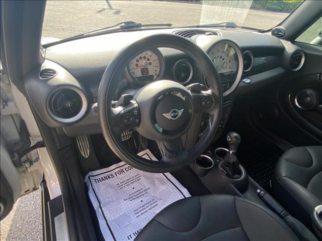 2011 MINI Hardtop - Image 10
