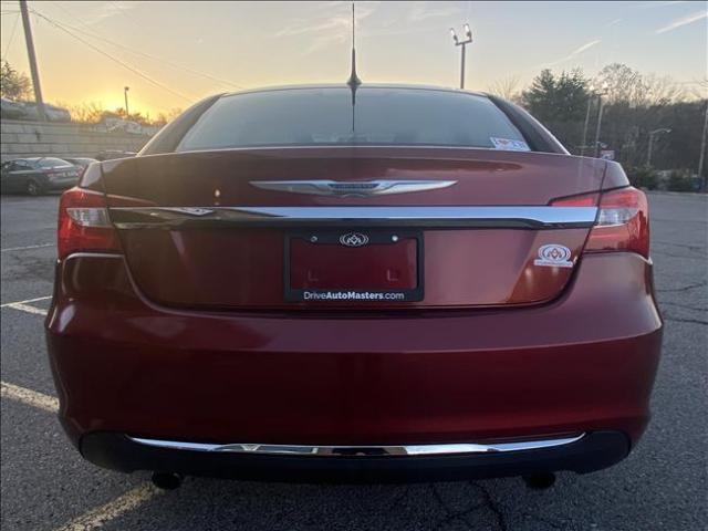 2011 Chrysler 200 - Image 21