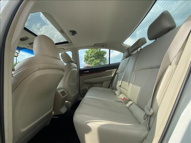 2011 Subaru Legacy - Image 12
