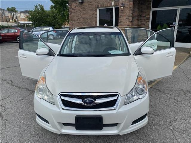 2011 Subaru Legacy - Image 16