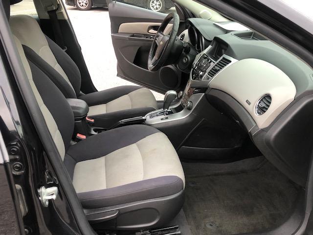 2012 Chevrolet Cruze - Image 13