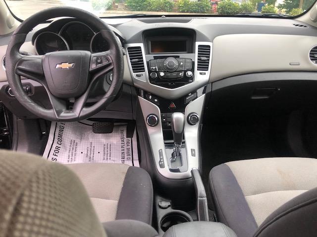 2012 Chevrolet Cruze - Image 10
