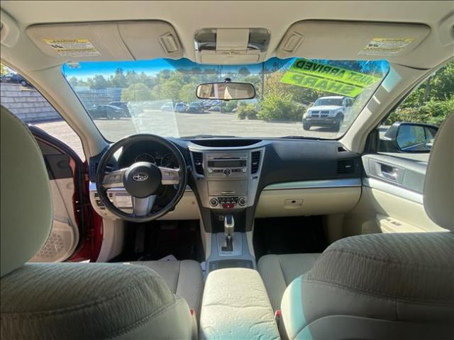 2011 Subaru Outback - Image 11