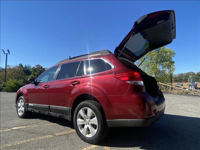 2011 Subaru Outback - Image 22
