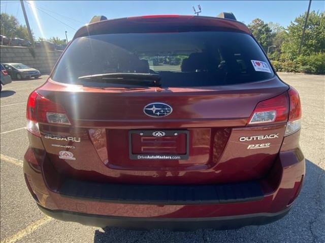 2011 Subaru Outback - Image 4